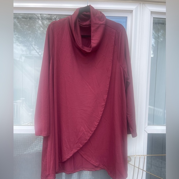 NWT BloomChic Solid Turtleneck Pocket Wrap Hem Sweatshirt - Picture 5 of 6